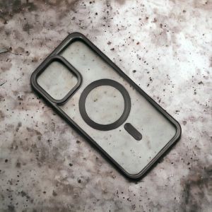 Futrola TITANIUM MAGSAFE za iPhone 15 (6.1) crna
