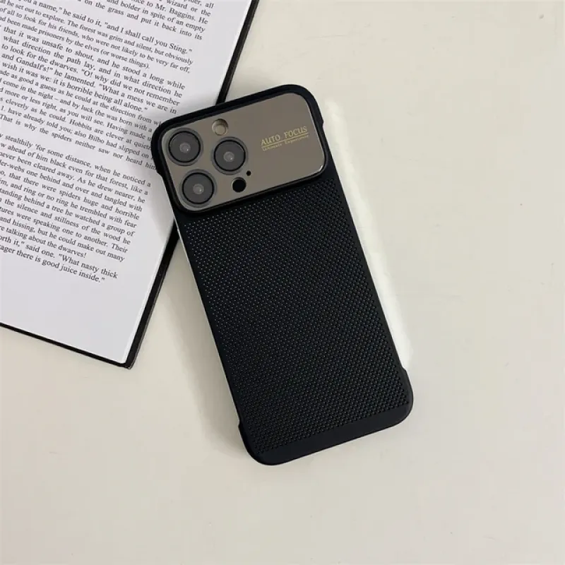 Futrola Auto Focus ANTISLIP za iPhone 15 Pro Max (6.7) crna