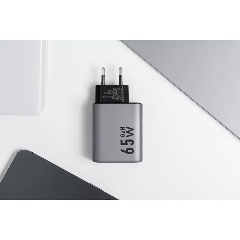 Kucni punjac (adapter) FORCELL F-Energy VT-42B GAN 2x USB C 1x USB A port 4A 65W PD Quick Charge 4.0