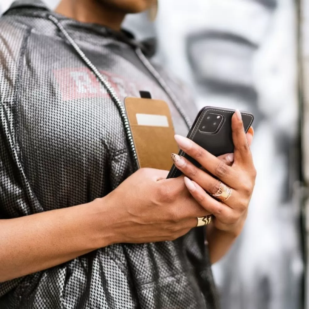Futrola flip case SLIM FLEXI FRESH za IPHONE 15 crna