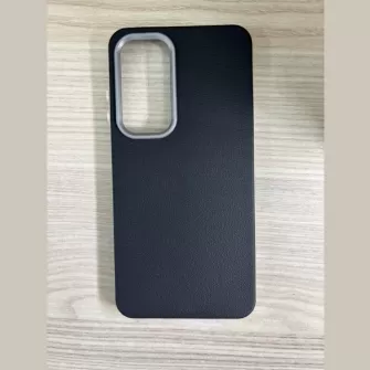 Futrola Kozna sa okvirom oko kamere za Samsung A26 crna
