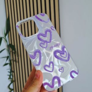 Futrola Holo Heart za iPhone 16 (6.1) ljubicasta
