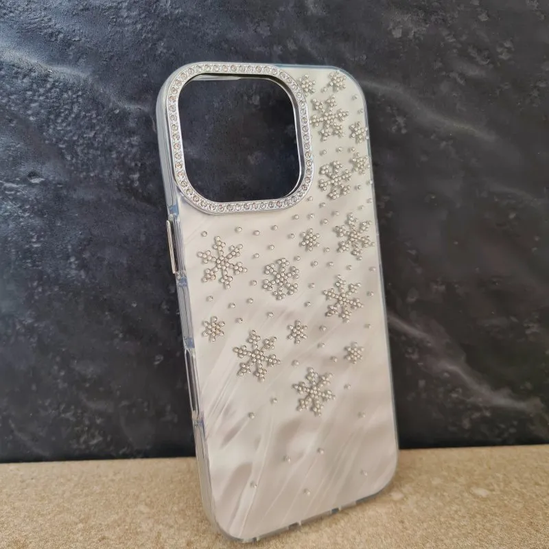 Futrola Snow za Iphone 16 Pro srebrna