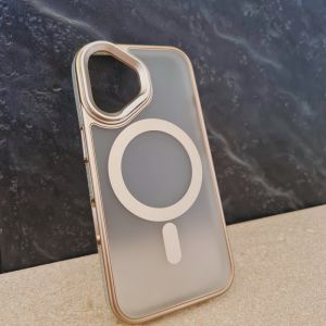 Futrola Transparent Matt Magsafe za iPhone 16 Pro (6.3) zlatna