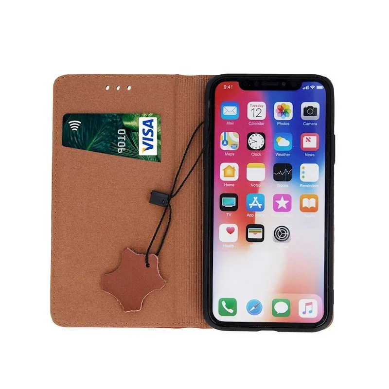 Futrola Genuine Leather Smart Pro za iPhone 16 (6.1) braon