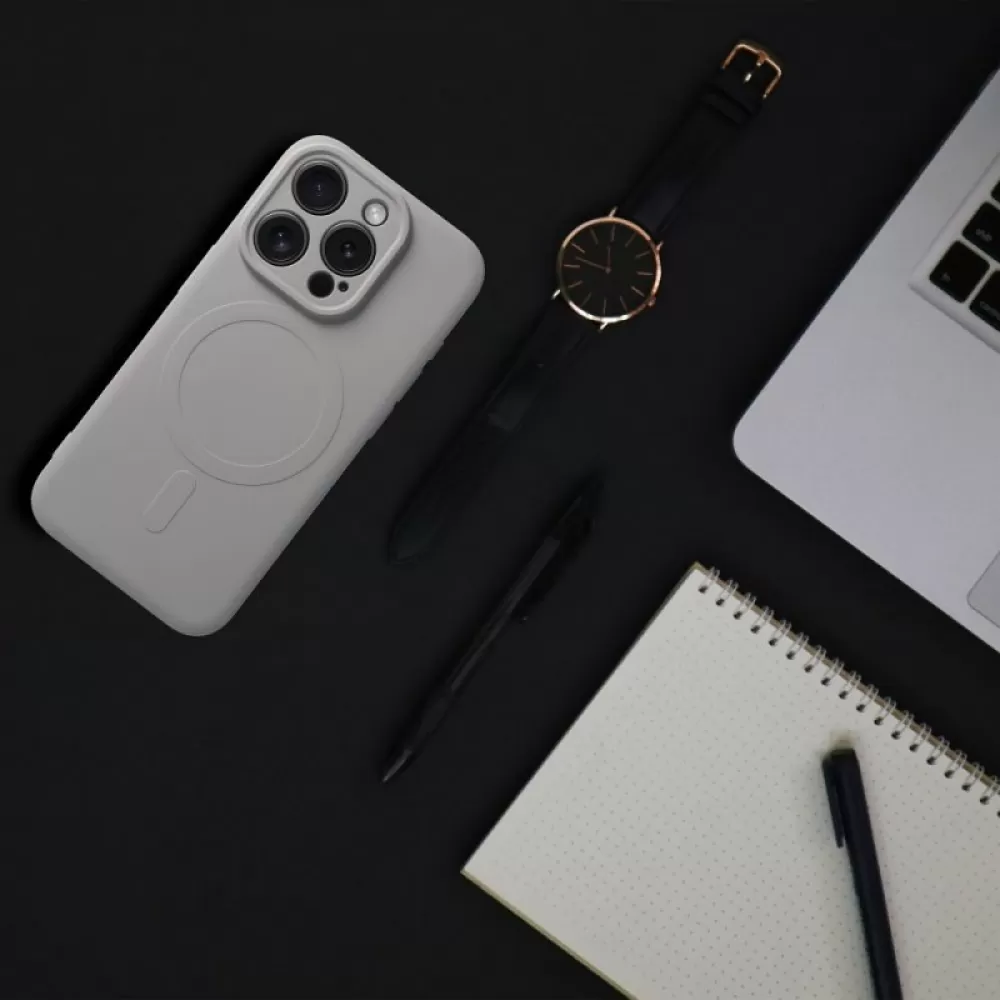 Futrola Silicone Mag Cover za iPhone 17 Pro titanijum