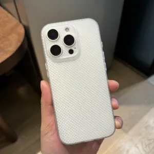 Futrola ULTRA THIN CARBON za iPhone 17 Pro Max / iPhone 18 Pro Max bela