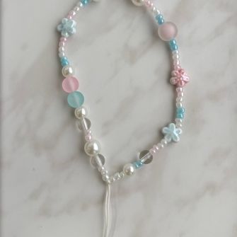 Privezak za telefon NEWS No9