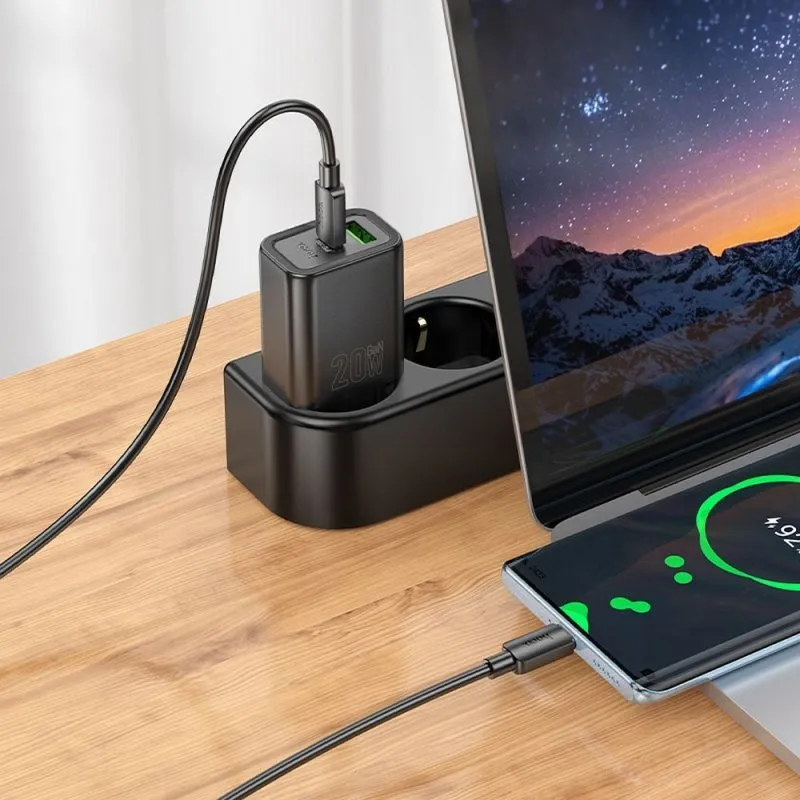 HOCO kucni punjac USB A + Type C + kabl Type C na Lightning PD QC3.0 3A 20W N61 crni