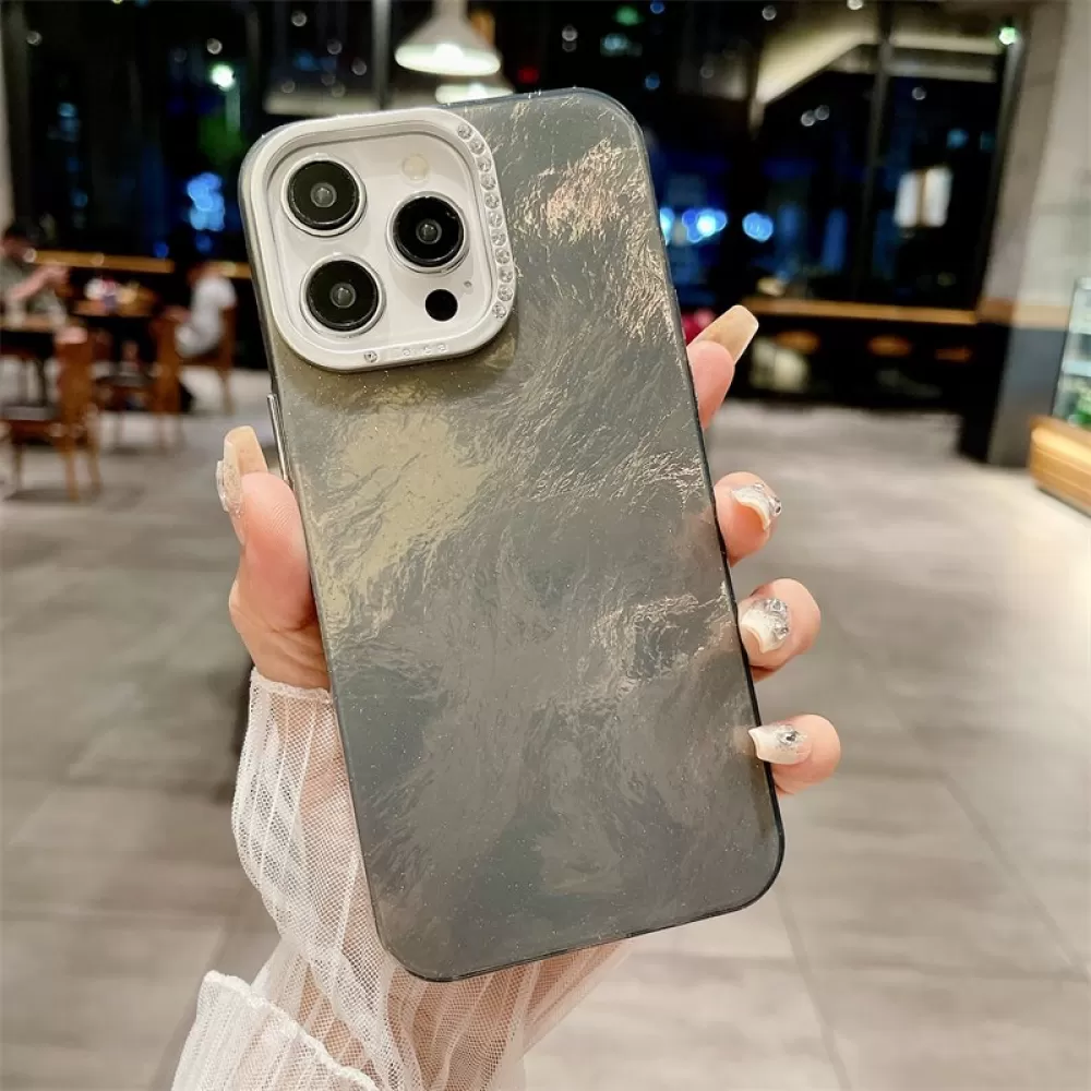 Futrola Mermer Fashion za iPhone 16 crna