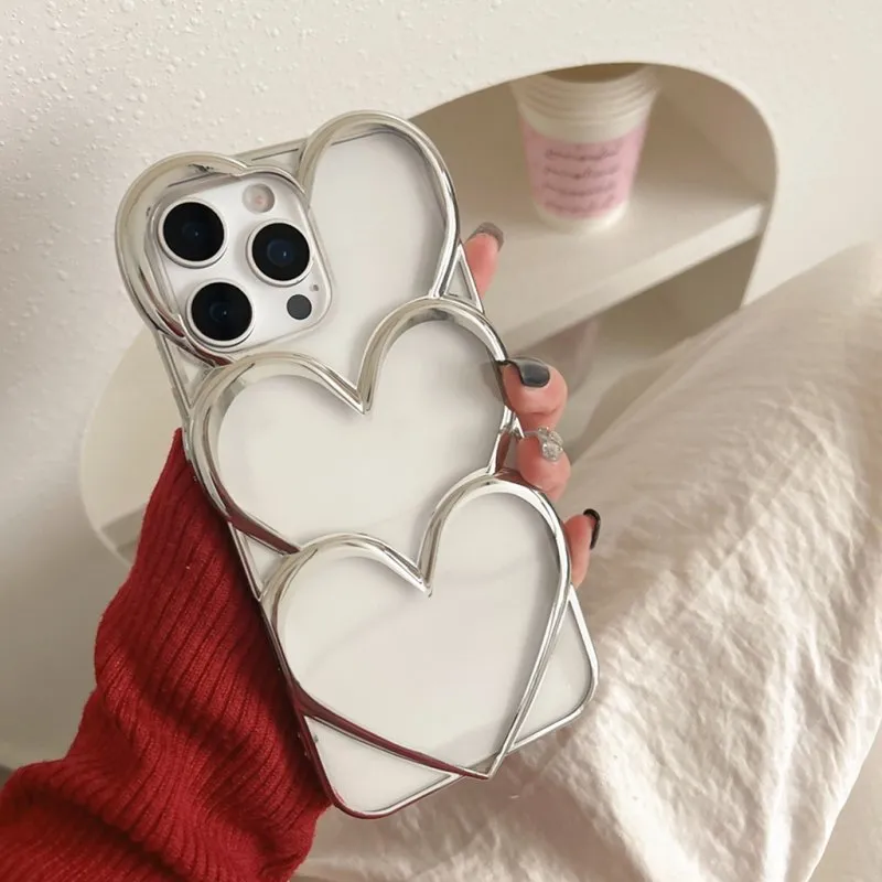 Futrola Triple Heart za iPhone 17 Pro / iPhone 18 Pro srebrna