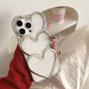 Futrola Triple Heart za iPhone 17 srebrna