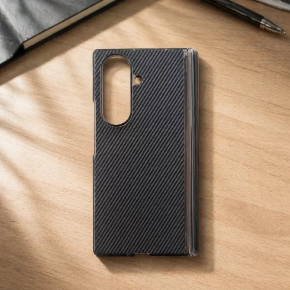 Futrola Carbon Man za Samsung Galaxy Z Fold 7 siva