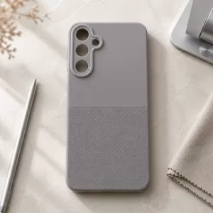 Futrola Classic Matt za iPhone 16 Pro siva