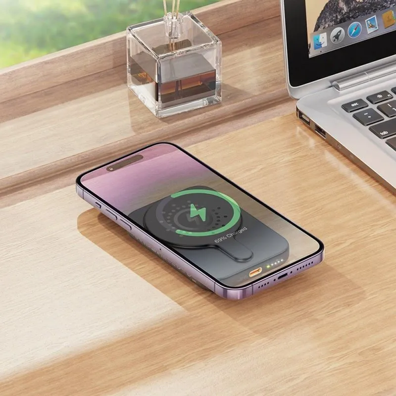 Power bank Hoco MagSafe 5000 mAh QC PD 18W J117 crni